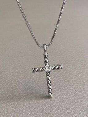 David Yurman Classic Cross Pendant in Sterling Silver with Center Diamond